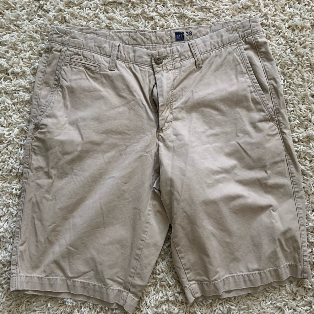 Gap Men’s Khaki Shorts